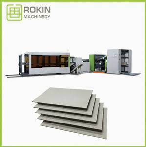 Machine de refendage de carton de haute technologie basée sur l'IA ROKIN pour la production de cartons